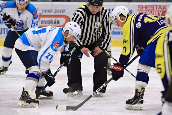 HC Světlá n. S. - HC Velká Bíteš 4:2 (4.12.2022) 9