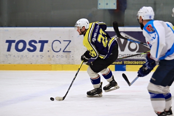 HC Světlá n. S. - HC Velká Bíteš 4:2 (4.12.2022) 1