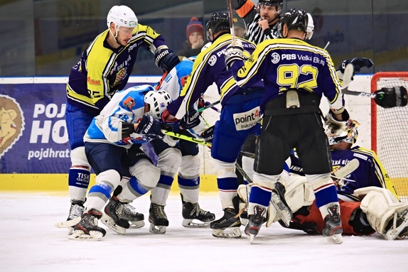 HC Světlá n. S. - HC Velká Bíteš 4:2 (4.12.2022) 1