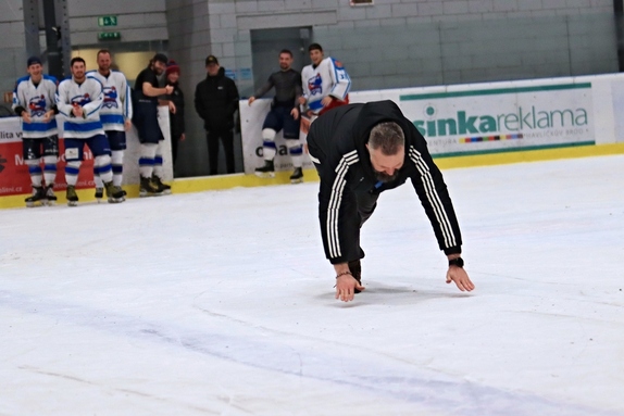 HC Světlá n. S. - HC Velká Bíteš 4:2 (4.12.2022) 4
