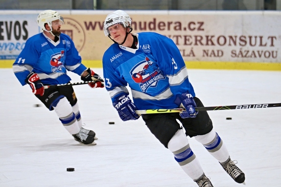 Team Včeláků - HC Světlá n. S. 8:7 (28.12.2022) 6