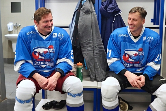 Team Včeláků - HC Světlá n. S. 8:7 (28.12.2022) 17