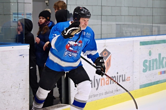 Team Včeláků - HC Světlá n. S. 8:7 (28.12.2022) 38