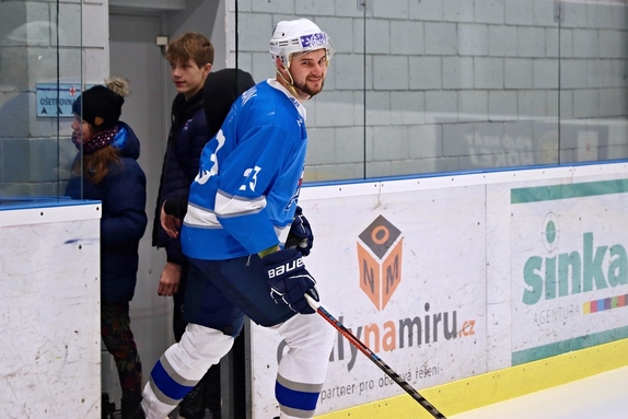 Team Včeláků - HC Světlá n. S. 8:7 (28.12.2022) 44