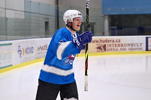 Team Včeláků - HC Světlá n. S. 8:7 (28.12.2022) 46