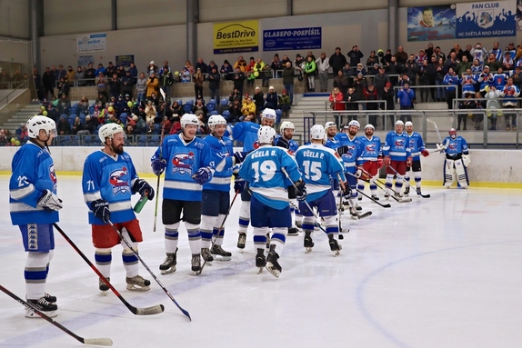 Team Včeláků - HC Světlá n. S. 8:7 (28.12.2022) 1