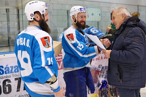 Team Včeláků - HC Světlá n. S. 8:7 (28.12.2022) 9