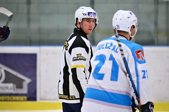 Team Včeláků - HC Světlá n. S. 8:7 (28.12.2022) 21