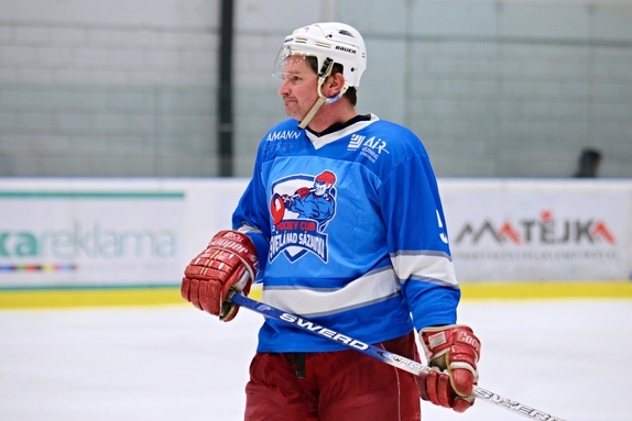 Team Včeláků - HC Světlá n. S. 8:7 (28.12.2022) 35