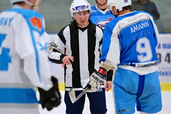 Team Včeláků - HC Světlá n. S. 8:7 (28.12.2022) 41