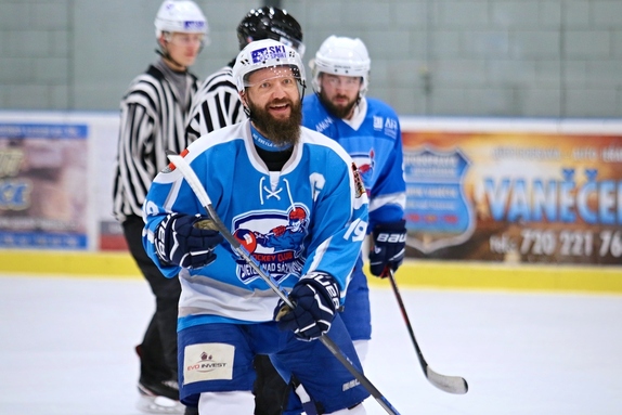 Team Včeláků - HC Světlá n. S. 8:7 (28.12.2022) 47