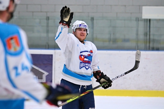 Team Včeláků - HC Světlá n. S. 8:7 (28.12.2022) 50