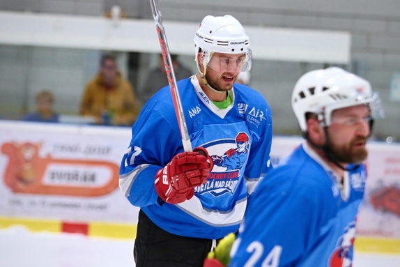 Team Včeláků - HC Světlá n. S. 8:7 (28.12.2022) 13