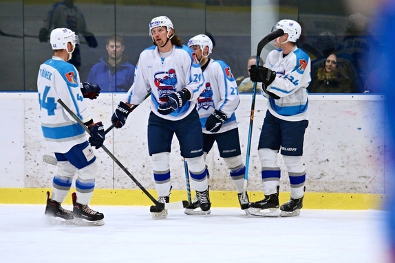 Team Včeláků - HC Světlá n. S. 8:7 (28.12.2022) 15