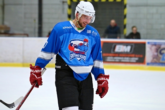 Team Včeláků - HC Světlá n. S. 8:7 (28.12.2022) 36
