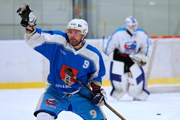 Team Včeláků - HC Světlá n. S. 8:7 (28.12.2022) 4