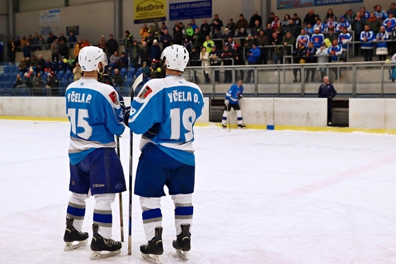 Team Včeláků - HC Světlá n. S. 8:7 (28.12.2022) 11