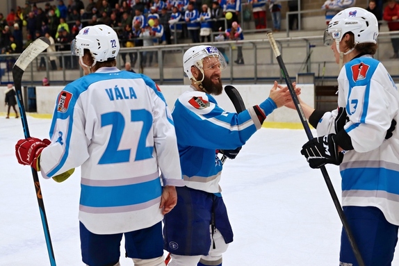 Team Včeláků - HC Světlá n. S. 8:7 (28.12.2022) 15