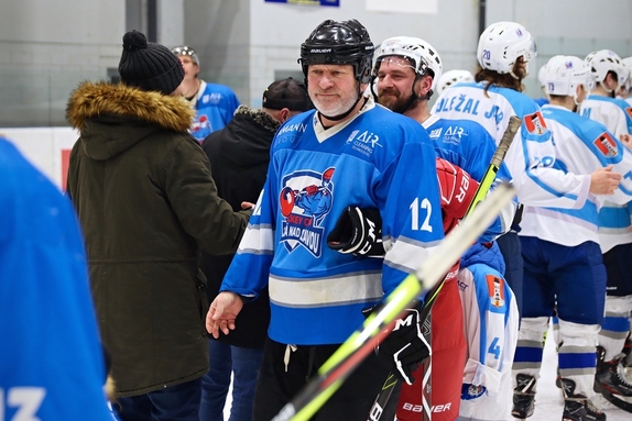 Team Včeláků - HC Světlá n. S. 8:7 (28.12.2022) 25