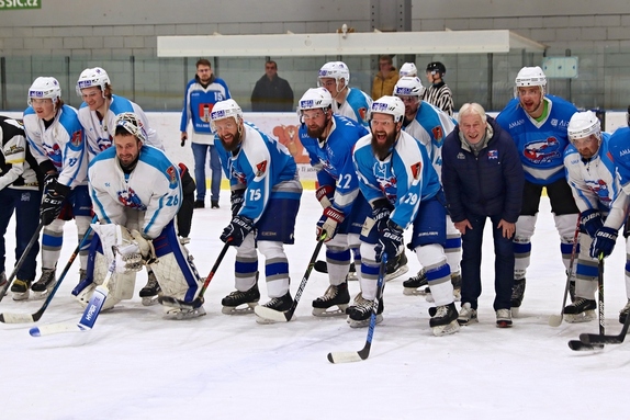 Team Včeláků - HC Světlá n. S. 8:7 (28.12.2022) 30