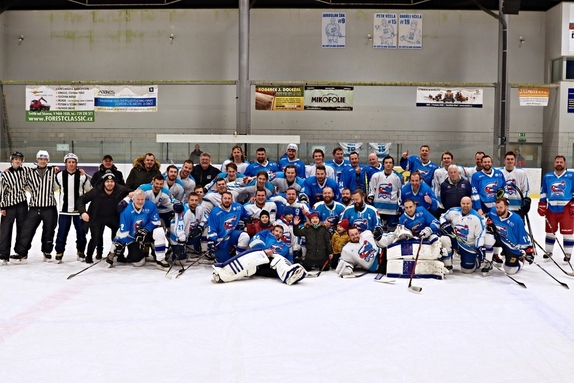 Team Včeláků - HC Světlá n. S. 8:7 (28.12.2022) 33