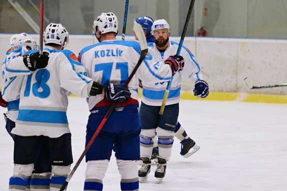 HC Světlá n. S. - HHK Vel. Mez. B 7:1 (22.1.2023) 