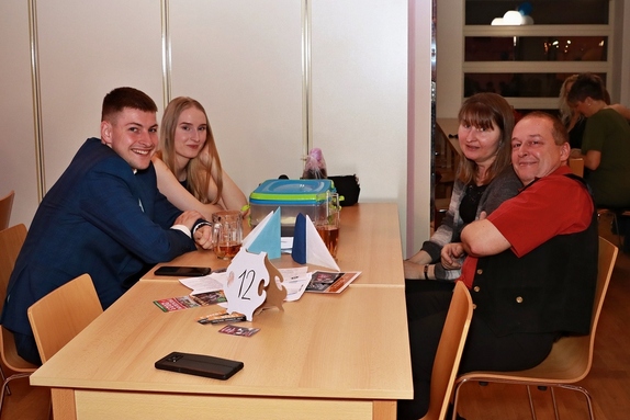 9. hokejový velikonoční ples 8