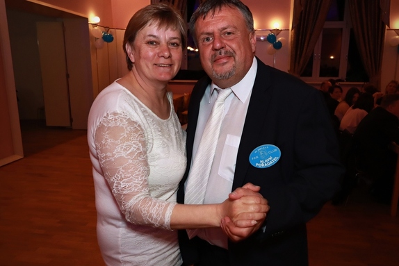 9. hokejový velikonoční ples 21