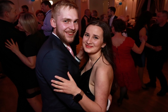 9. hokejový velikonoční ples 56