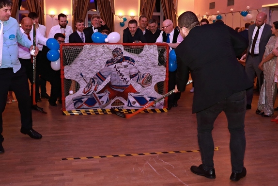 9. hokejový velikonoční ples 49