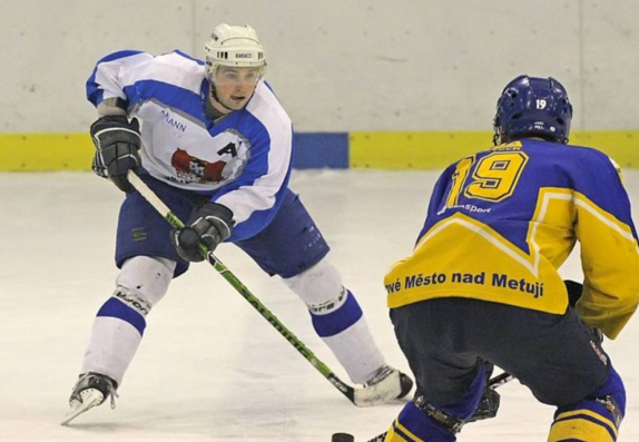 HC SB Světlá n. S. -  HC Sp. Nové Město n. M. 6:3