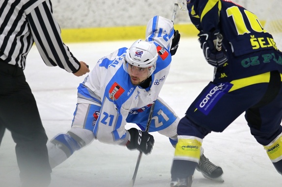 HC Světlá n. S. - HC Choceň 5:4 (12.10.2016) 45
