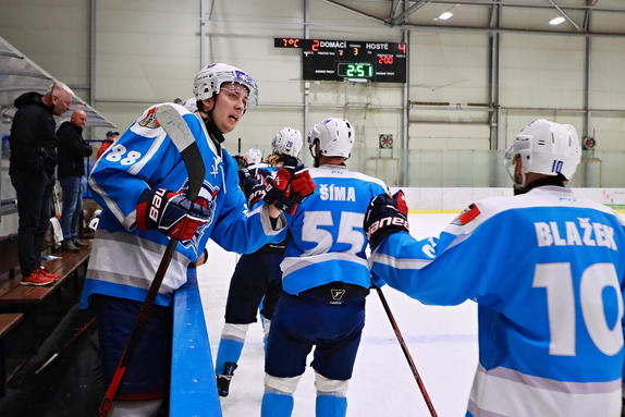 HC Světlá n. S. - HHK Vel. Mez. B 4:5pp (28.10.202
