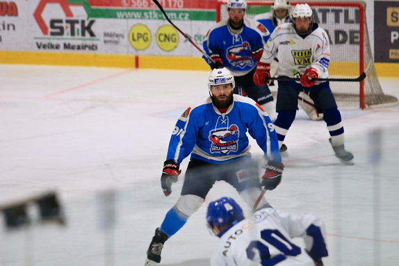 HHK Vel. Mez. B - HC Světlá n. S. 3:5 (28.9.2025) 