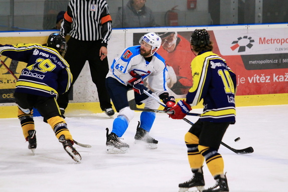 HC Světlá n. S. - HC Velká Bíteš 2:4 (19.10.2025) 