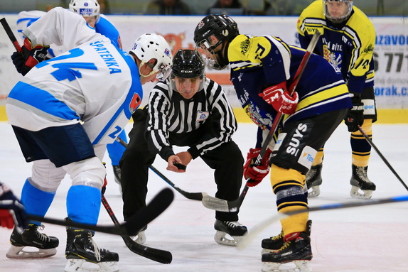 HC Světlá n. S. - HC Velká Bíteš 2:4 (19.10.2025) 