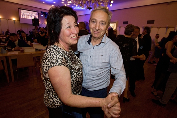 12. hokejový velikonoční ples 31