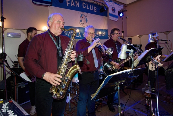 12. hokejový velikonoční ples 37