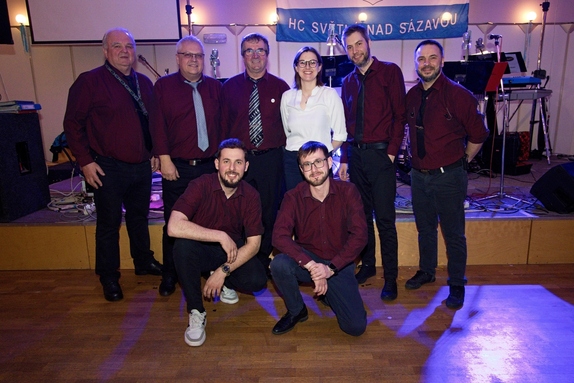 12. hokejový velikonoční ples 43