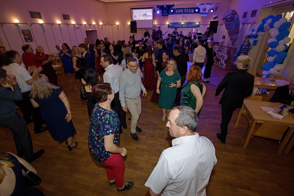 12. hokejový velikonoční ples 4