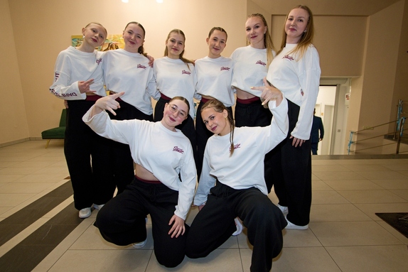 12. hokejový velikonoční ples 18