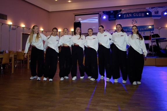 12. hokejový velikonoční ples 33