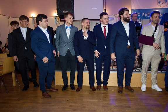 12. hokejový velikonoční ples 39