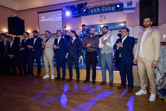 12. hokejový velikonoční ples 40