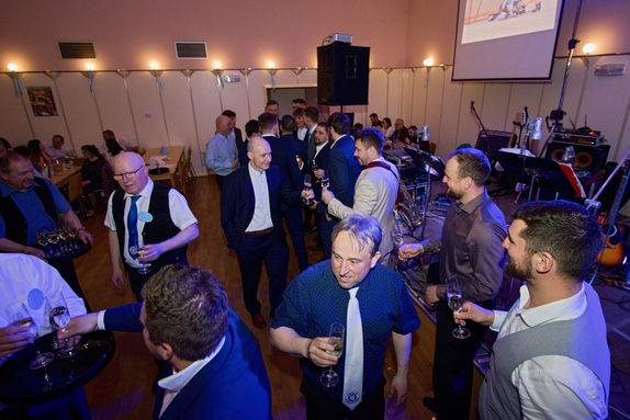 12. hokejový velikonoční ples 3