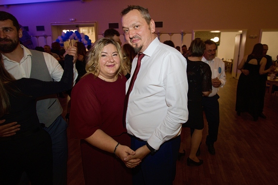 12. hokejový velikonoční ples 17