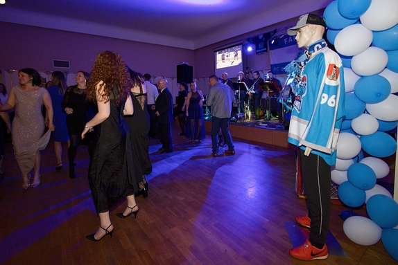 12. hokejový velikonoční ples 46