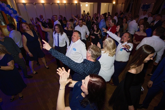 12. hokejový velikonoční ples 53