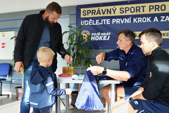 Pojď hrát hokej (září 2026) 8