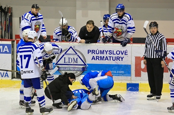 HC Čes. Třebová - HC Světlá n. S. 8:6 (19.3.2017) 